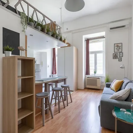 M17 Mecset Appartement *